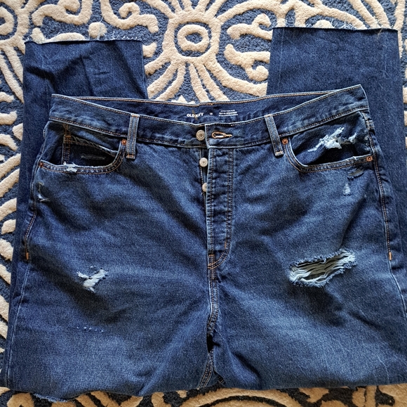 Old Navy Straight Leg Distressed Jeans 18 NWOT - Picture 3 of 6
